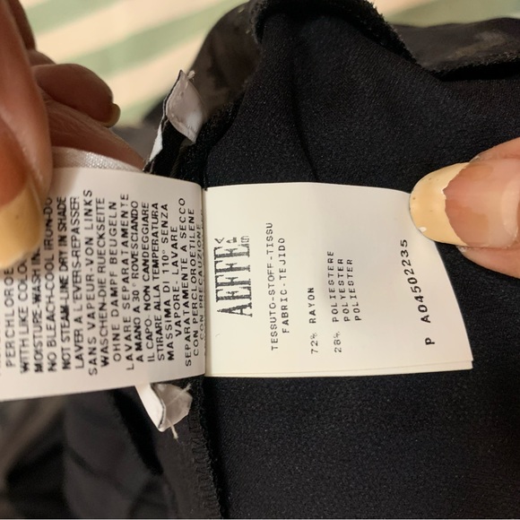 Pollini Black cocktail dress with gold threaded chest and back. Italian couture. - Picture 6 of 7